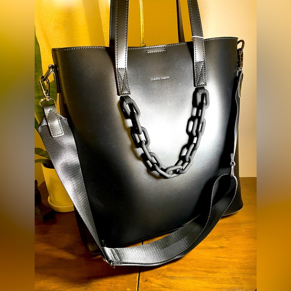 Vegan leather, extra large tote bag